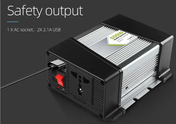 자동차는 듀얼 USB와 태양 역변환 장치 500W 12v 내지 220v 주택 5v 2.1a를 탑재했습니다