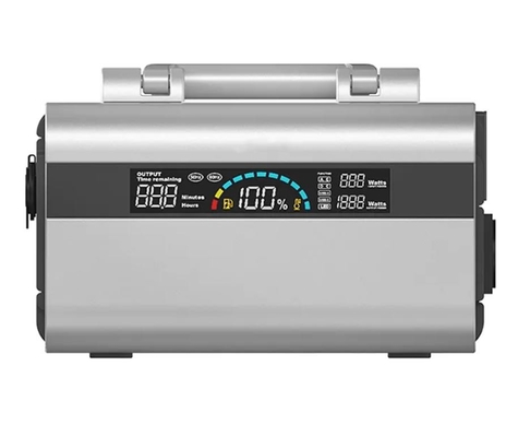 태양이고 가벼운 4w와 110V / 220V 입출력 600wh 가지고 다닐 수 있는 동력화차